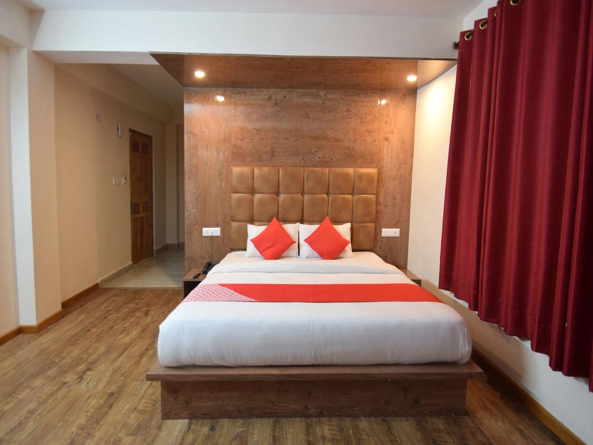 Hotel Rising Star Manāli Extérieur photo